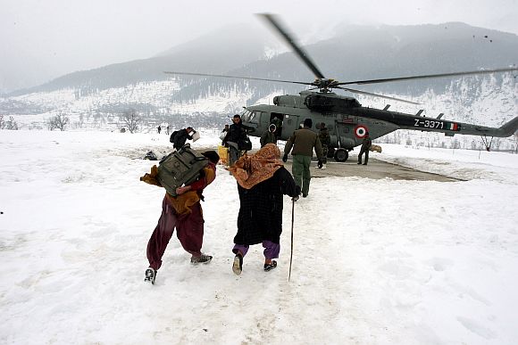 IAF's CONDORS resume rescue ops in Kishtwar