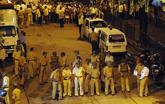 Prompt reaction by Mumbai police minimised damage