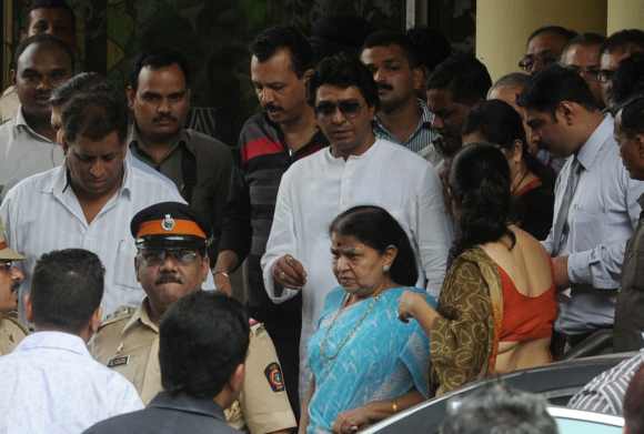 MNS chief Raj Thackeray with his mother outside Lilavati Hospital
