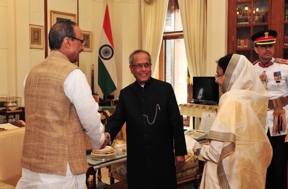 In PIX: President Pranab goes to office