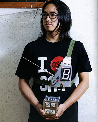 Song Hojun with his satellite