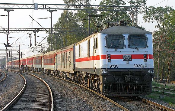 Power blackout leaves 300 trains stranded