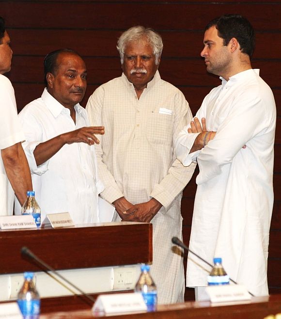 A K Antony animatedly makes a point to Rahul Gandhi.