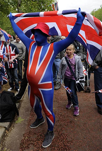 Queen Elizabeth's Jubilee bash: Fireworks & rock 'n roll