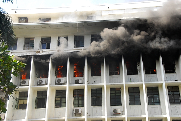 PHOTOS: Major fire at Mantralaya in Mumbai