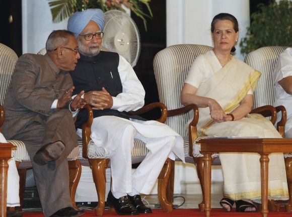 Pranab Mukherjee with PM Manmohan Singh and Congress president Sonia Gandhi