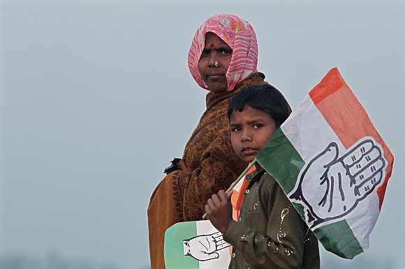 Congress supporters at a Rahul Gandhi election rally in Hardoi