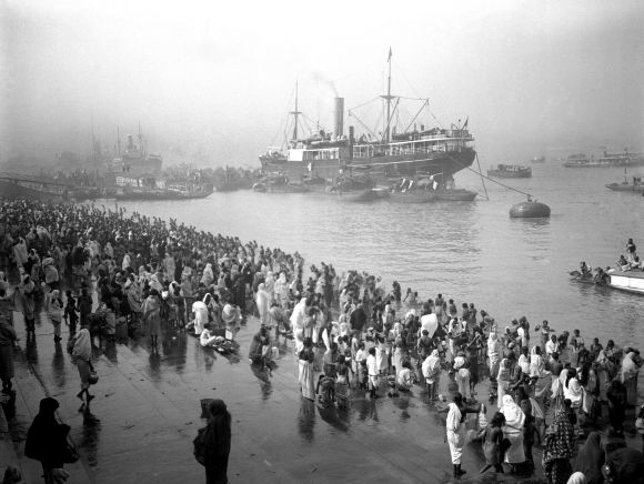 RARE PHOTOS: A 100-year-old glimpse of British India
