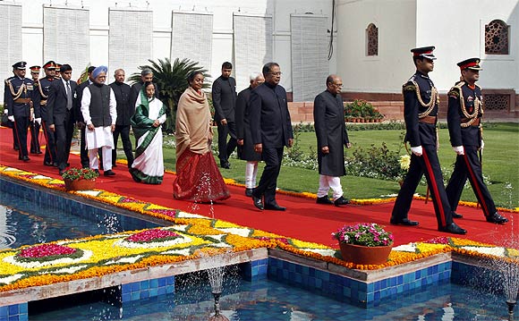 Lok Sabha Speaker Meira Kumar, Prime Minister Manmohan Singh and President Pratibha Patil before the Budget session of Parliament