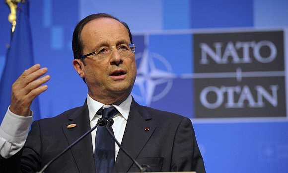 French President Francois Hollande addresses a news conference at the NATO Summit in Chicago