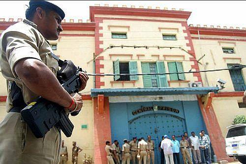 Jagan, Qaidi Number 6093, skips dinner and breakfast