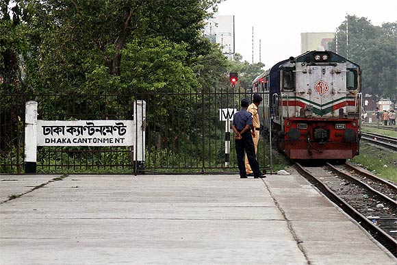 The Maitree Express rolls into the Dhaka Cantonment station