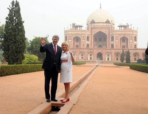 Prime Minister of Canada Stephen Harper and his wife Laureen Harper at Humayun's Tomb in New Delhi
