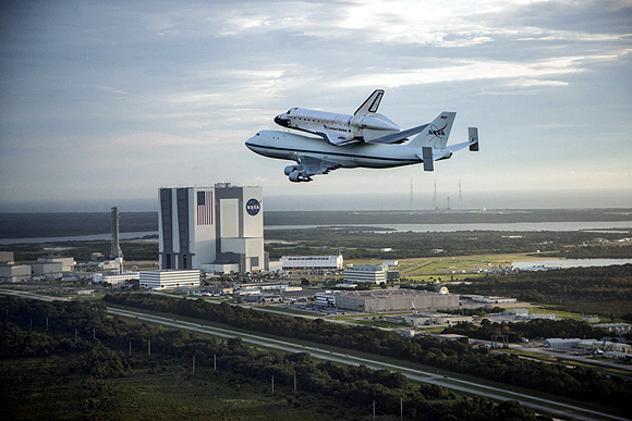 In PHOTOS: Space shuttle Endeavour's road trip