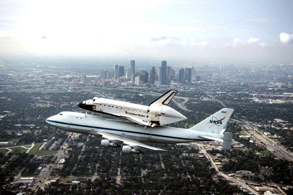 In PHOTOS: Space shuttle Endeavour's road trip