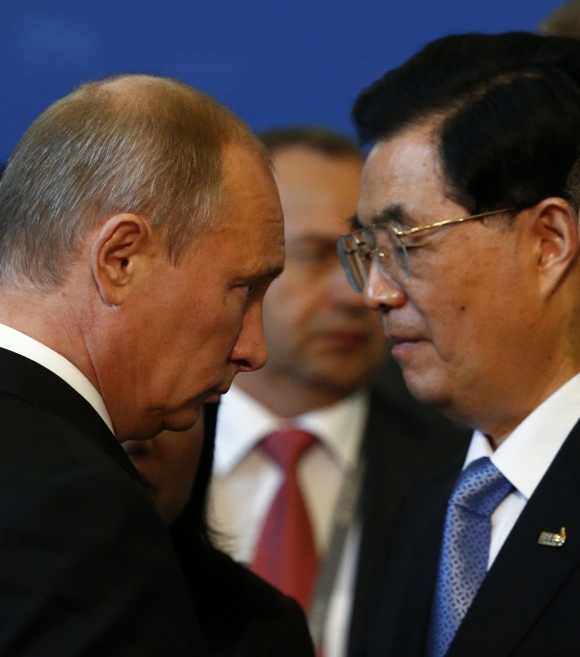Russia's President Vladimir Putin with China's President Hu Jintao