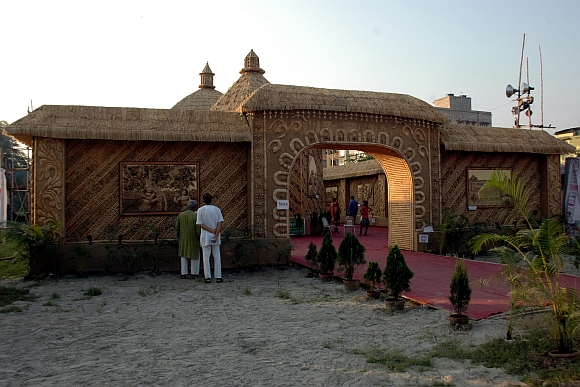 The puja pandal at Baishnabghata Patuli