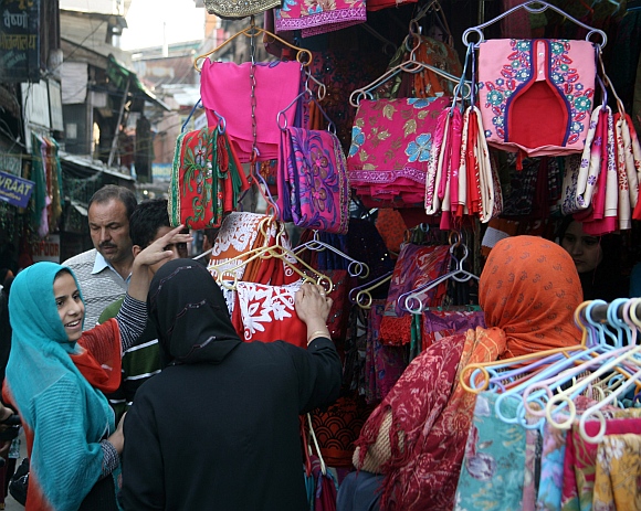 PICS: Festival shoppers throng Eid markets in Kashmir