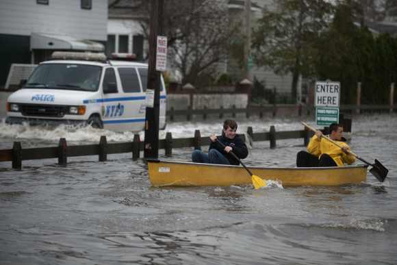 Superstorm Sandy recedes, leaves US battered