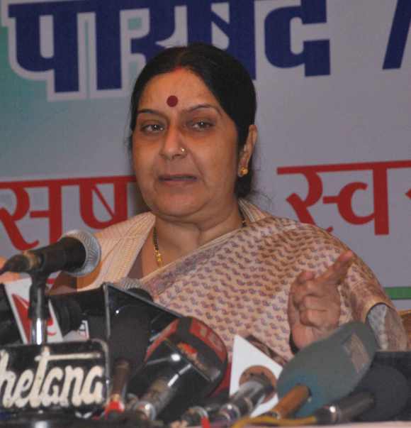 BJP leader Sushma Swaraj addresses the media in Mumbai on the coal issue