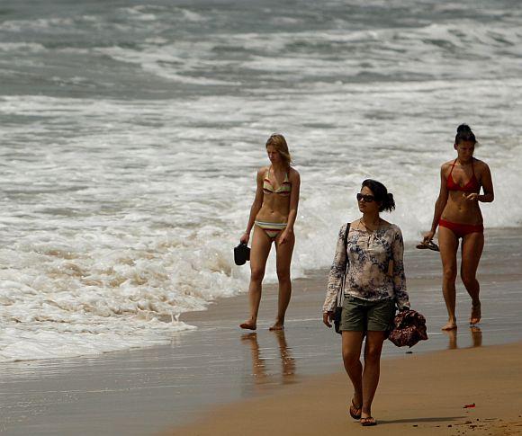 8 countries that are UNSAFE for women tourists