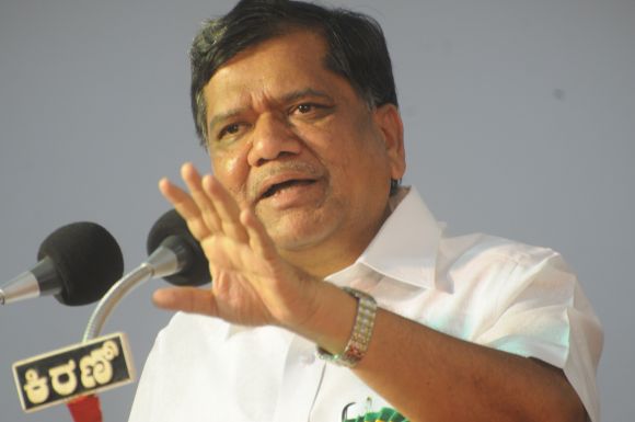 I never looked into various combinations that other parties were trying to forge in order to defeat me, says Shettar