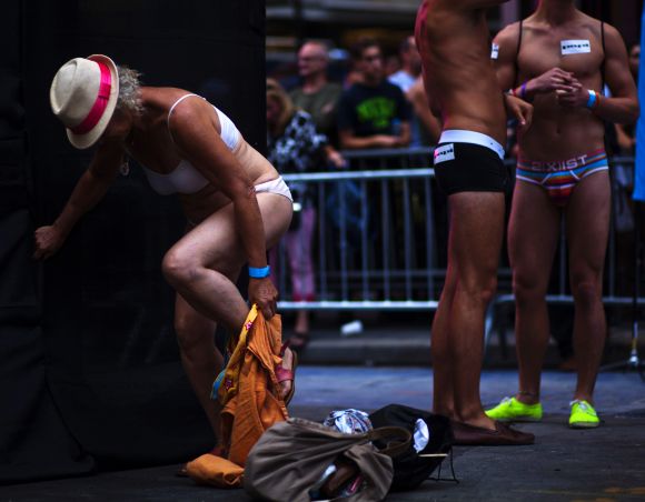 Guinness on their mind, New Yorkers strip down
