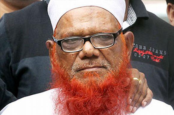 Karim Tunda sings in Delhi Police custody