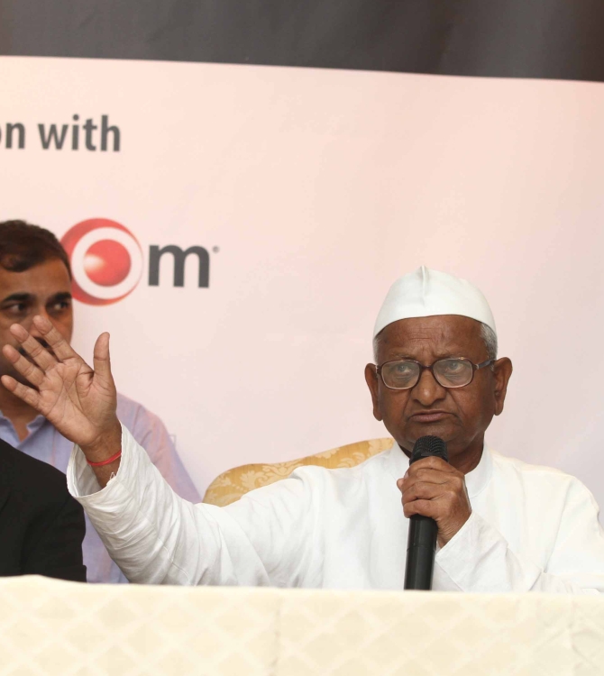 Anna Hazare at a press conference in New York
