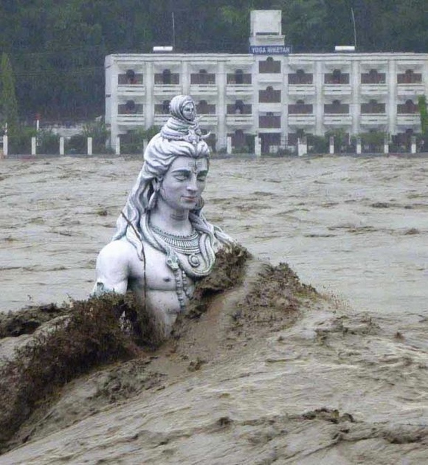 Dwarka peeth Shankaracharya Swami Shree Swaroopananda Saraswati submerged under the raging floods
