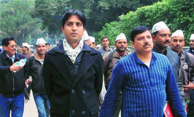 Kumar Vishwas is likely to contest from Amethi in the Lok Sabha polls