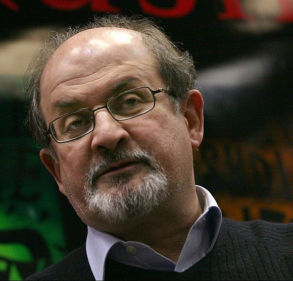 Mamata told police to put me on the next flight: Rushdie