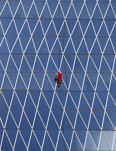 In PHOTOS: Adventures of the French 'Spiderman'