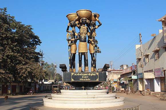 The main market in Jagdalpur. The statues of Dandami Maria women at the city's main intersection depict the colourful life and ways of women in the region.