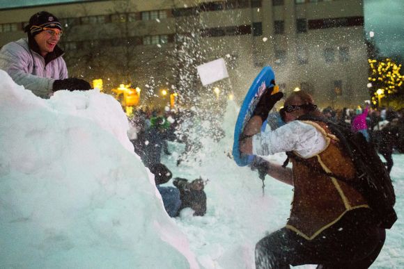 Largest snowball fight