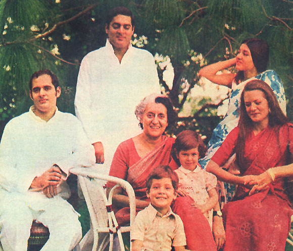 Indira Gandhi with her sons Rajiv and Sanjay, daughters-in-law Sonia and Maneka and grandchildren, Priyanka and Rahul.