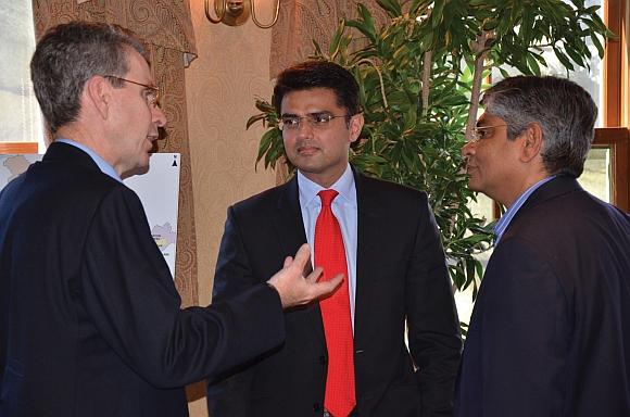 Deputy Secretary of State Geoff Pyatt with Sachin Pilot, (center), one of India's youngest lawmakers, and Ambassador Arun Kumar Singh, deputy chief of mission, Indian embassy, at the Indiaspora retreat