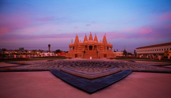 Inside Hollywood's GRAND Swaminarayan temple