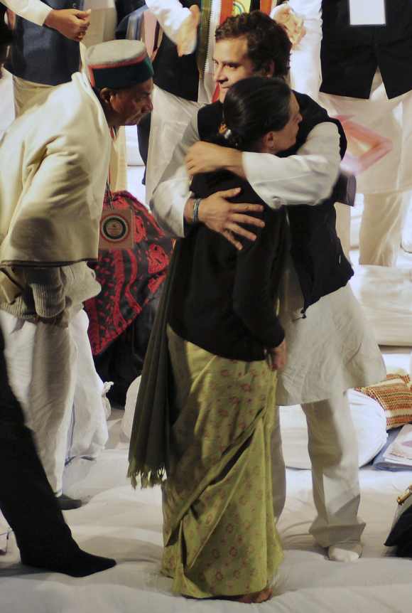 Rahul Gandhi embraces Sonia at the meet