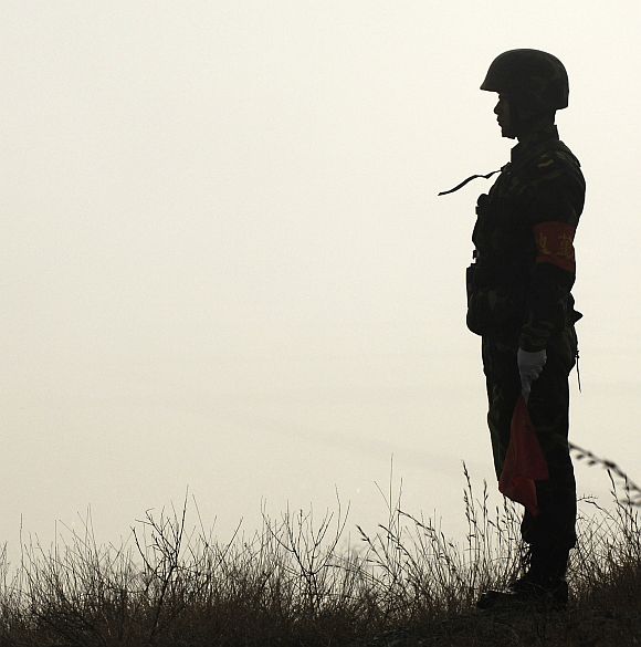 China WARNS India: 'Don't provoke us'