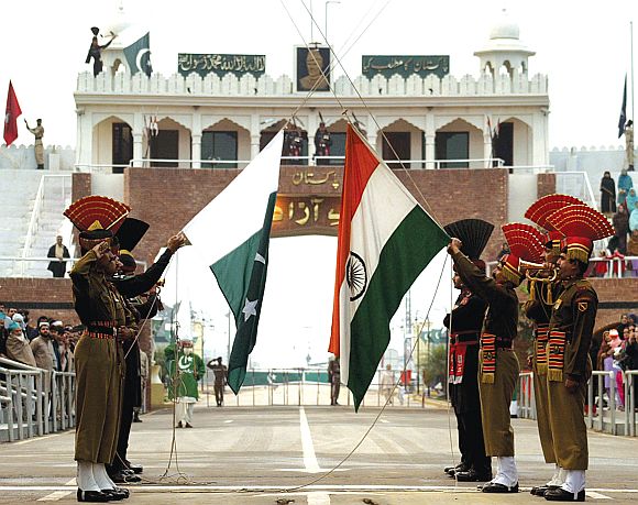 Kashmir deal will make Pak a normal state: Riedel