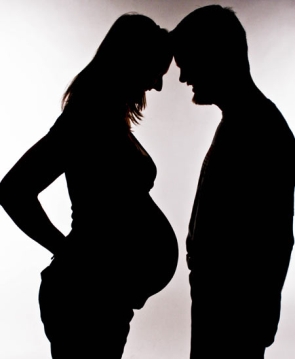 Surrogate mother is not related to Child: Govt in SC
