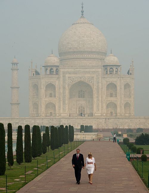 Wah Taj! Celebs @ the monument of love