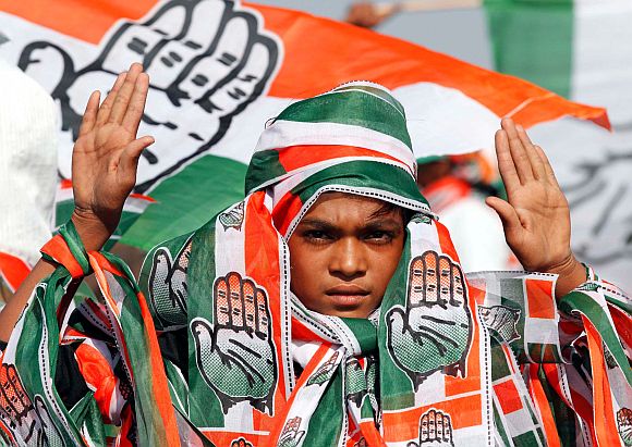 As Karnataka poll nears, Congress eager to pluck the Lotus