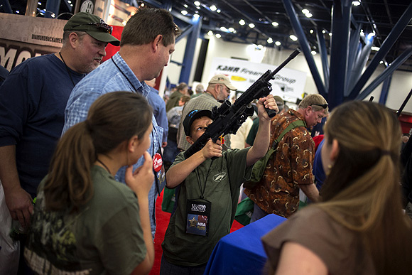 IN PIX: Americans simply love their GUNS!