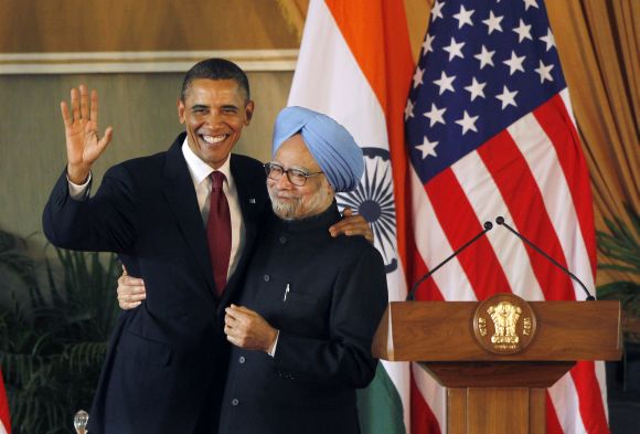 US President Barack Obama and Prime Minister Manmohan Singh in New Delhi, November 8, 2010.
