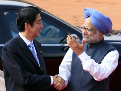 Prime Minister Manmohan Singh greets Japan PM Shinzo Abe during the latter's visit to India in 2007.