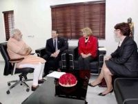 Modi interacts with the US delegation in Gandhinagar
