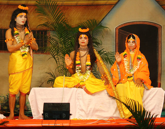 By the time the curtain rises, the mood has already been set through a string of bhajans.