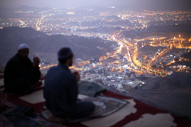 Muslim pilgrims pray atop Mount Thor in the holy city of Mecca